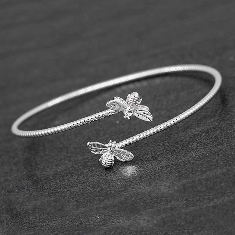 Honey Bee Detailed Silver Plated Bangle