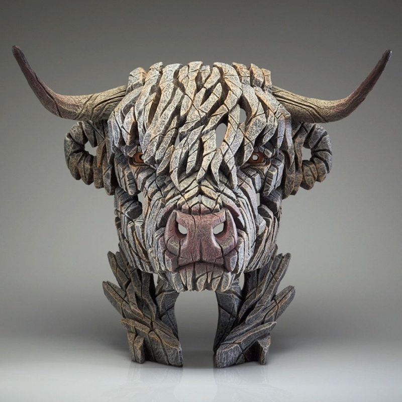 Highland Cow Bust - White Thumb